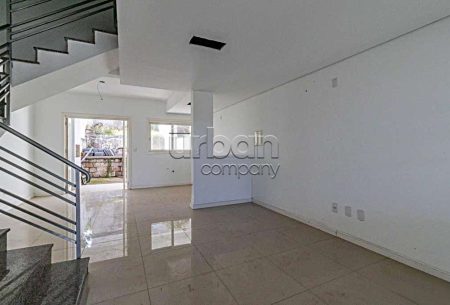 Casa com 144m², 2 quartos, 2 vagas, no bairro Jardim Itu-Sabará em Porto Alegre