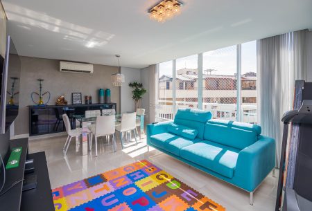 Apartamento com 101m², 2 quartos, 2 suítes, 2 vagas, no bairro Rio Branco em Porto Alegre