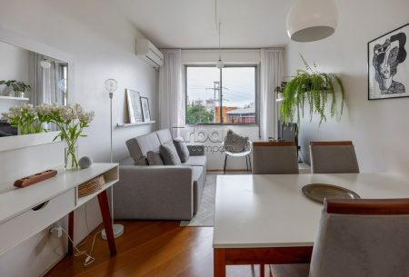 Apartamento com 45m², 1 quarto, 1 vaga, no bairro Partenon em Porto Alegre