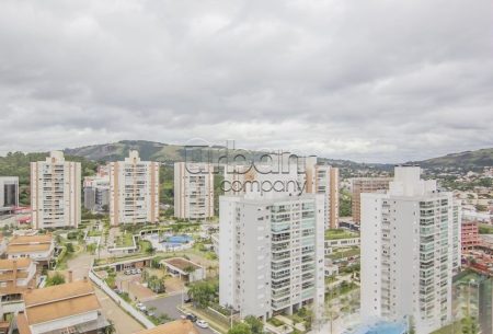 Apartamento com 162m², 3 quartos, 3 suítes, 2 vagas, no bairro Central Parque em Porto Alegre