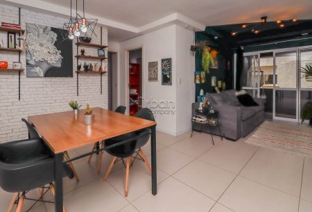 Apartamento com 69m², 2 quartos, 1 suíte, 1 vaga, no bairro Jardim Botânico em Porto Alegre