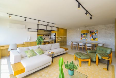 Apartamento com 133m², 3 quartos, 1 suíte, 2 vagas, no bairro Moinhos de Vento em Porto Alegre