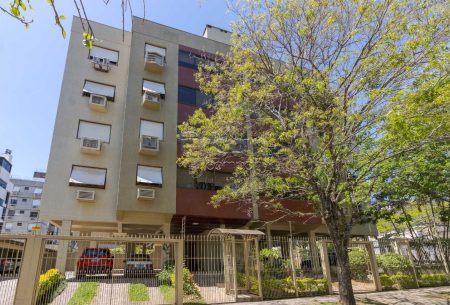 Apartamento com 75m², 2 quartos, 1 suíte, 2 vagas, no bairro São Sebastião em Porto Alegre