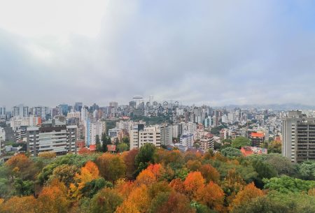 Apartamento com 206m², 3 quartos, 3 suítes, 3 vagas, no bairro Bela Vista em Porto Alegre