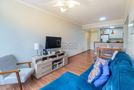 Apartamento com 86m², 3 quartos, 1 suíte, 2 vagas, no bairro Jardim Botânico em Porto Alegre