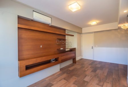 Apartamento com 79m², 2 quartos, 1 suíte, 2 vagas, no bairro Petrópolis em Porto Alegre