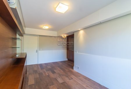 Apartamento com 79m², 2 quartos, 1 suíte, 2 vagas, no bairro Petrópolis em Porto Alegre