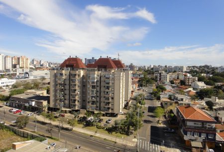 Apartamento com 60m², 2 quartos, 1 suíte, 1 vaga, no bairro São Sebastião em Porto Alegre