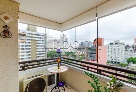 Apartamento com 100m², 3 quartos, 1 suíte, 1 vaga, no bairro Menino Deus em Porto Alegre