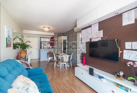 Apartamento com 66m², 2 quartos, 1 suíte, 1 vaga, no bairro Rio Branco em Porto Alegre