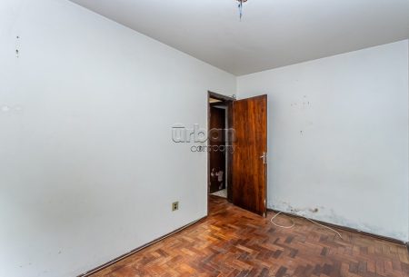 Apartamento com 80m², 3 quartos, 1 suíte, 2 vagas, no bairro Cristo Redentor em Porto Alegre