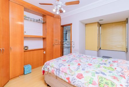 Apartamento com 163m², 3 quartos, 3 suítes, 2 vagas, no bairro Petrópolis em Porto Alegre