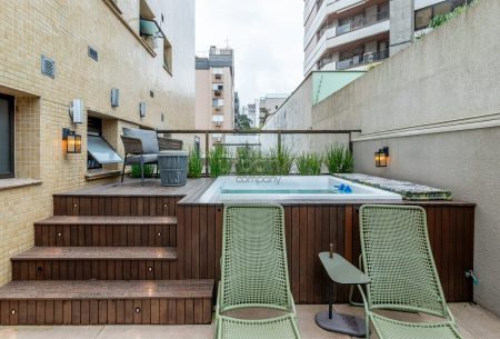 Apartamento Garden com 141m², 2 quartos, 1 suíte, 2 vagas, no bairro Bela Vista em Porto Alegre