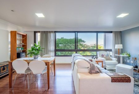 Apartamento com 157m², 4 quartos, 3 suítes, 2 vagas, no bairro Rio Branco em Porto Alegre