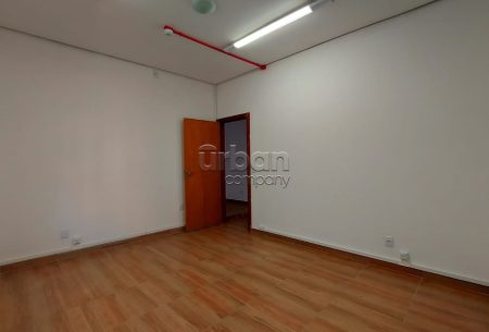 Casa comercial com 240m², no bairro Cidade Baixa em Porto Alegre