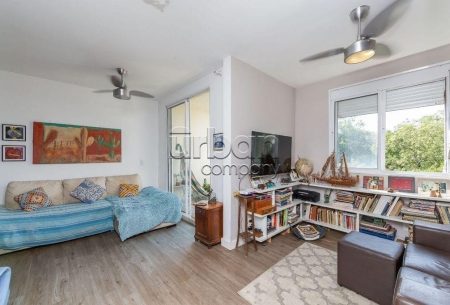 Apartamento com 76m², 3 quartos, 1 suíte, 1 vaga, no bairro Morro Santana em Porto Alegre