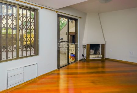 Casa em Condomínio com 101m², 3 quartos, 1 suíte, 2 vagas, no bairro Jardim Sabará em Porto Alegre