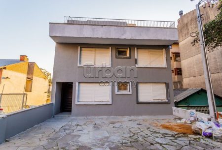 Apartamento com 63m², 2 quartos, 1 vaga, no bairro Auxiliadora em Porto Alegre