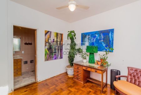 Apartamento com 109m², 4 quartos, 1 vaga, no bairro Floresta em Porto Alegre