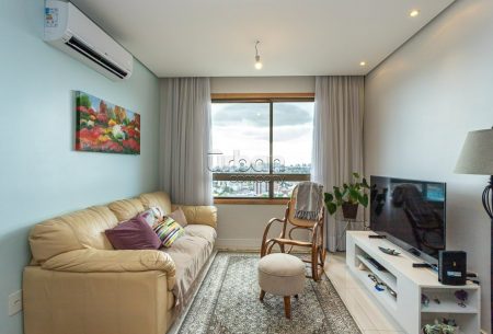 Apartamento com 60m², 2 quartos, 1 suíte, 2 vagas, no bairro Vila Jardim em Porto Alegre