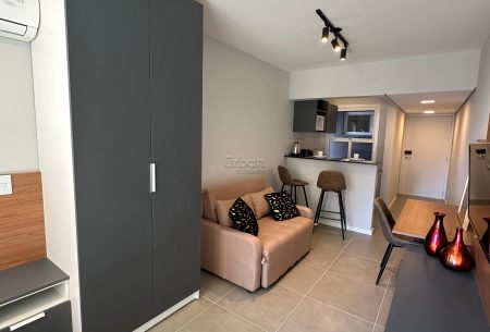 Loft com 30m², 1 quarto, no bairro Centro Histórico em Porto Alegre