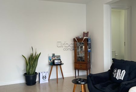 Apartamento com 50m², 1 quarto, 1 vaga, no bairro Passo da Areia em Porto Alegre