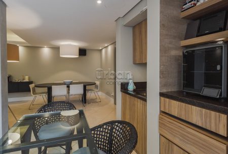 Apartamento com 115m², 2 quartos, 2 suítes, 2 vagas, no bairro Higienópolis em Porto Alegre