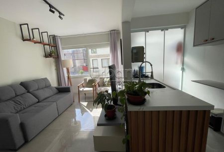 Apartamento com 63m², 2 quartos, 1 vaga, no bairro Mont Serrat em Porto Alegre