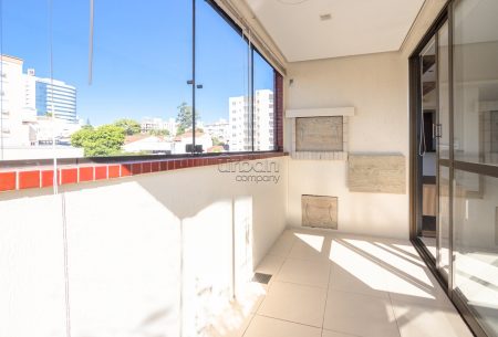 Apartamento com 94m², 2 quartos, 1 suíte, 1 vaga, no bairro Passo da Areia em Porto Alegre