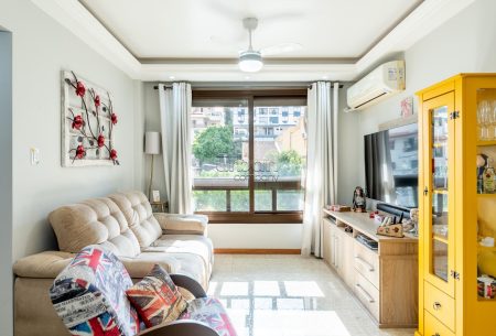 Apartamento com 72m², 2 quartos, 1 vaga, no bairro Petrópolis em Porto Alegre