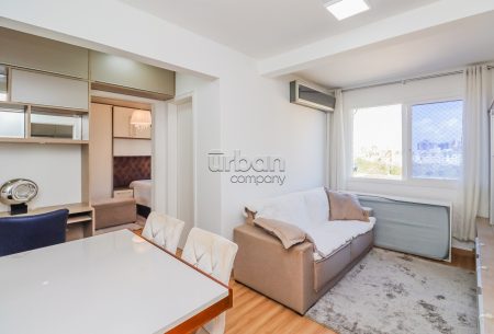 Apartamento com 43m², 1 quarto, no bairro Azenha em Porto Alegre