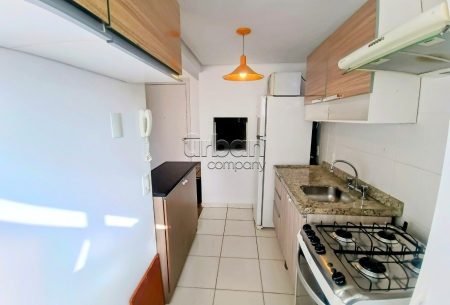 Apartamento com 64m², 2 quartos, 1 suíte, 2 vagas, no bairro Jardim Carvalho em Porto Alegre