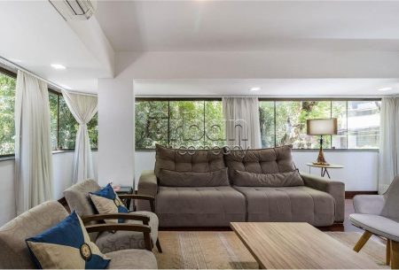 Apartamento Garden com 258m², 3 quartos, 2 suítes, 2 vagas, no bairro Auxiliadora em Porto Alegre