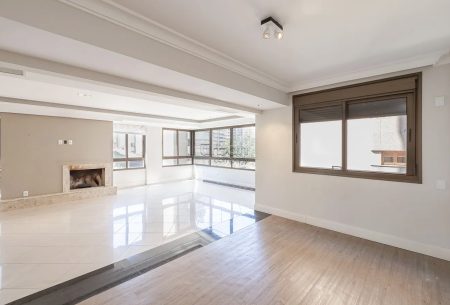 Apartamento com 270m², 3 quartos, 3 suítes, 3 vagas, no bairro Mont Serrat em Porto Alegre