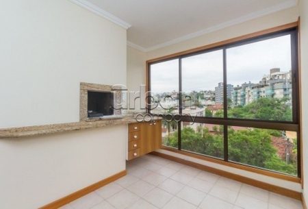 Apartamento com 95m², 3 quartos, 1 suíte, 1 vaga, no bairro Menino Deus em Porto Alegre