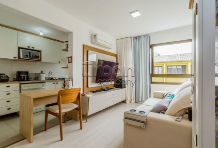 Apartamento com 67m², 2 quartos, 1 suíte, 1 vaga, no bairro Passo da Areia em Porto Alegre