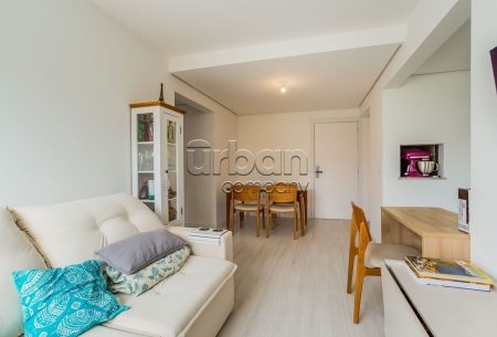 Apartamento com 67m², 2 quartos, 1 suíte, 1 vaga, no bairro Passo da Areia em Porto Alegre