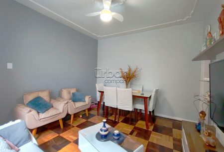 Apartamento com 62m², 2 quartos, 1 vaga, no bairro São João em Porto Alegre