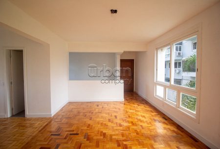 Apartamento com 95m², 3 quartos, 1 suíte, 2 vagas, no bairro Bela Vista em Porto Alegre