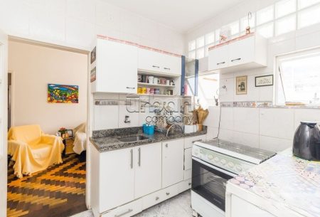 Apartamento com 75m², 2 quartos, no bairro Menino Deus em Porto Alegre