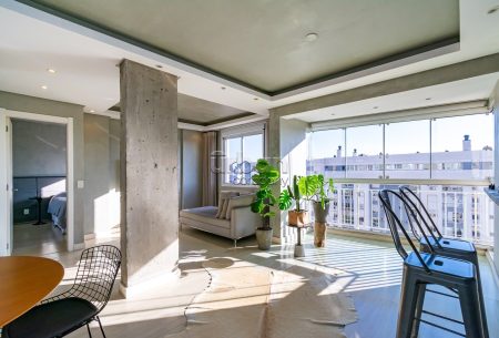 Apartamento com 61m², 2 quartos, 1 vaga, no bairro Passo da Areia em Porto Alegre