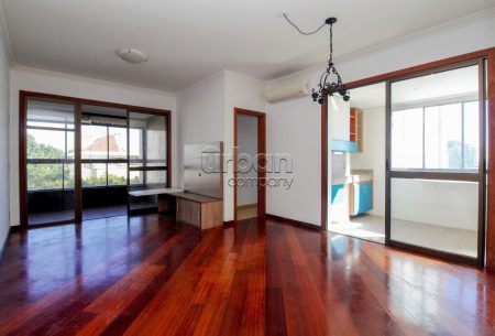 Apartamento com 107m², 3 quartos, 1 suíte, 2 vagas, no bairro Higienópolis em Porto Alegre