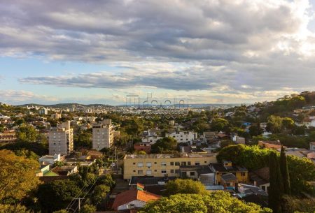 Apartamento com 74m², 3 quartos, 1 suíte, 1 vaga, no bairro Teresópolis em Porto Alegre