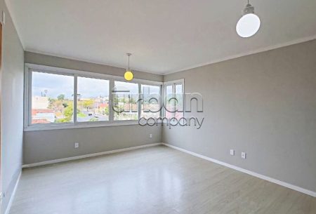 Apartamento com 64m², 2 quartos, 1 suíte, 2 vagas, no bairro Jardim Itu-Sabará em Porto Alegre