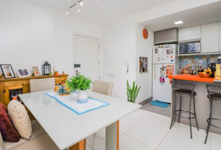 Apartamento com 64m², 2 quartos, 1 suíte, 1 vaga, no bairro Higienópolis em Porto Alegre