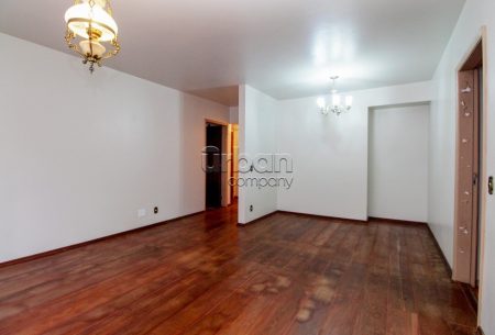 Apartamento com 113m², 3 quartos, 1 suíte, 2 vagas, no bairro Auxiliadora em Porto Alegre