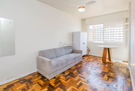 Apartamento com 47m², 1 quarto, 99 suítes, 99 vagas, no bairro Cidade Baixa em Porto Alegre