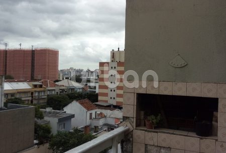 Apartamento com 112m², 3 quartos, 1 suíte, 1 vaga, no bairro Menino Deus em Porto Alegre