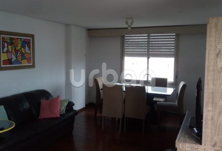 Apartamento com 112m², 3 quartos, 1 suíte, 1 vaga, no bairro Menino Deus em Porto Alegre