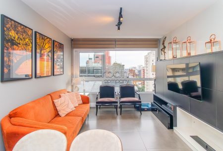 Apartamento com 76m², 2 quartos, 1 suíte, 2 vagas, no bairro Moinhos de Vento em Porto Alegre